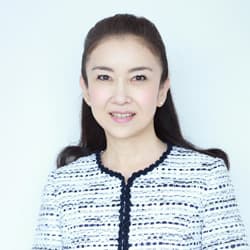 岩井 麻利子